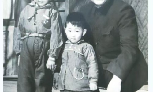 孕妇梦见蛇在茶壶里网 | 孕妇梦见蛇在茶壶里爬行,孕妇梦见蛇进碗里